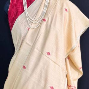 Spun silk in Offwhite and Red