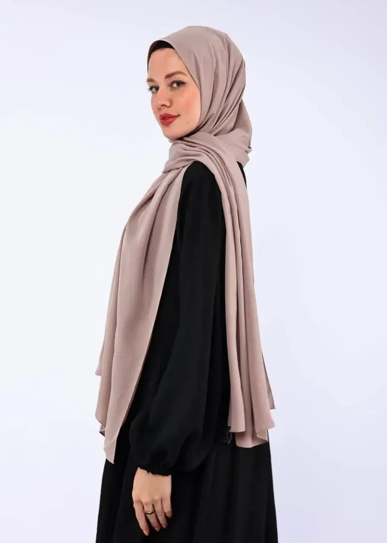 vonaju-novaqi-dark-tan