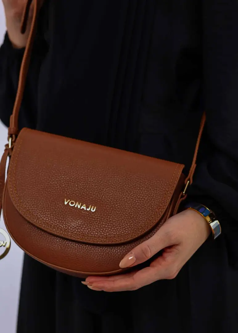 vonajubrownflapleatherbag