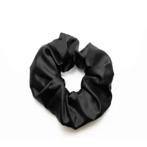 vonaju-black-silk-scrunchie