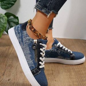 baskets-en-toile-bleu-denim-a-la-mode-avec-fermeture-eclair