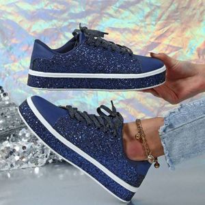 baskets-a-paillettes-bleues-a-la-mode-pour-femmes