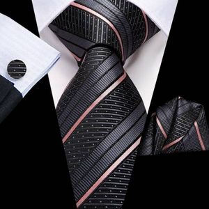 Cravate ​​rayés rose et noir pour hommes