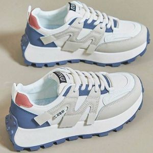 baskets-decontractees-a-la-mode-elegantes-et-confortables-a-semelles-e