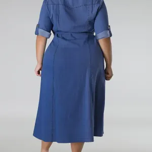 Robe manteau en jean maxi bleu délavé uni grande taille