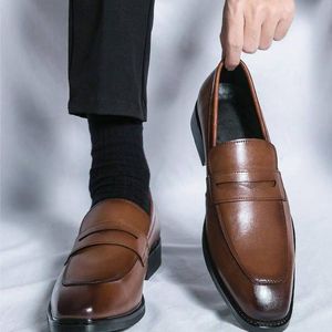 mocassins-penny-a-enfiler-a-la-mode-et-simples-pour-hommes