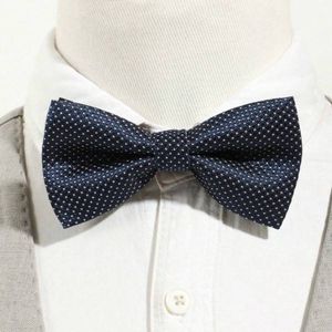 Cravate décontractée à pois et à rayures croisées pour homme