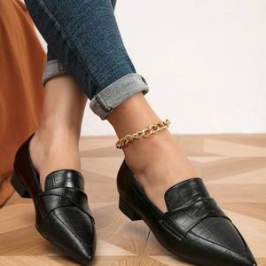mocassins-plats-a-bout-pointu-en-relief-de-crocodile-pour-femmes