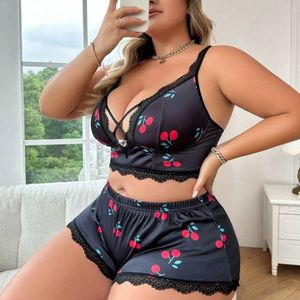 Ensemble soutien-gorge et sous-vêtements en dentelle