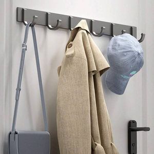 1-piece-de-crochets-perfores-en-aluminium-une-rangee-de-cintres-de-sal