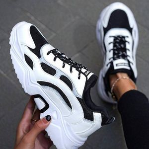 Nouvelles Basket à la mode