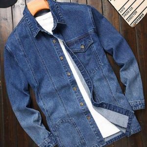 chemise-en-jean-avec-poche-a-rabat