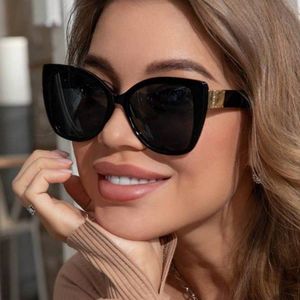 Lunettes de soleil en plastique à monture épaisse en forme de papillon vintage, avec protection UV