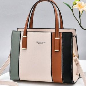 sac-a-main-raye-classique-en-cuir-pu