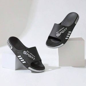 mini-babouches-unisexes-en-pvc-il-est-recommande-dacheter-une-taille-p