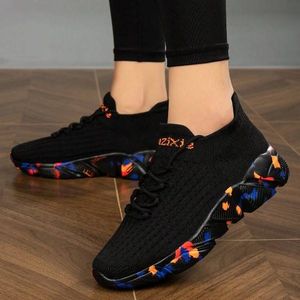 baskets-chaussettes-elastiques-respirantes-en-tricot-pour-femmes