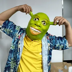 Masque vert inspiré de Shrek avec oreilles pointues
