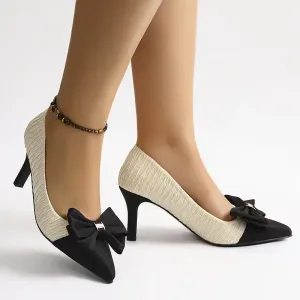 chaussures-mary-jane-noires-et-beiges-a-bout-pointu-et-noeud-pour-femm