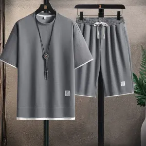 tenue-pour-homme-t-shirt-a-manches-courtes-et-short-a-cordon-de-serrag