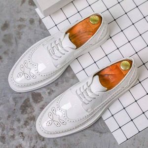Le Chaussures Derby de luxe en cuir pour hommes