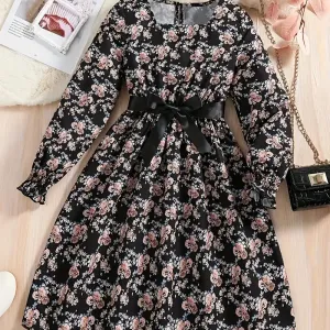 robe-decontractee-a-imprime-floral-chic-avec-ceinture-col-carre-manche