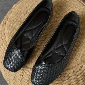 chaussures-plates-a-bout-carre-pour-femme