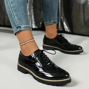chaussures-femme-tendance-style-anglais-laquees-et-sculptees