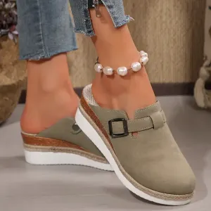 mules-beiges-confortables-pour-femme-avec-boucle-en-metal