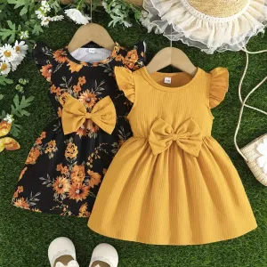 Robe à manches courtes côtelée avec nœud papillon