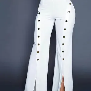 pantalonevaseaboutonsdecouleurunie