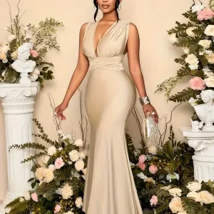 robesireneelegantesansmanchesadecolleteenvprofondpourfemme