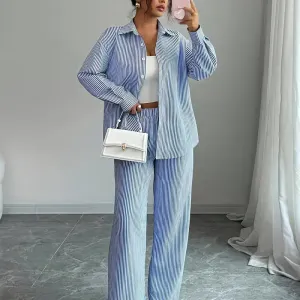 costumedeuxpiecesdecontractearayuresbleuesetblanches