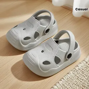 Nouvelles pantoufles simples et élégantes pour garçons