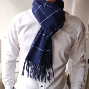Écharpe unisexe élégante à carreaux gris et noirs, légère et chaude, avec franges
