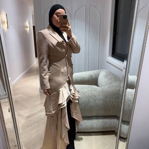 Robe blazer à volants – Rose abricot